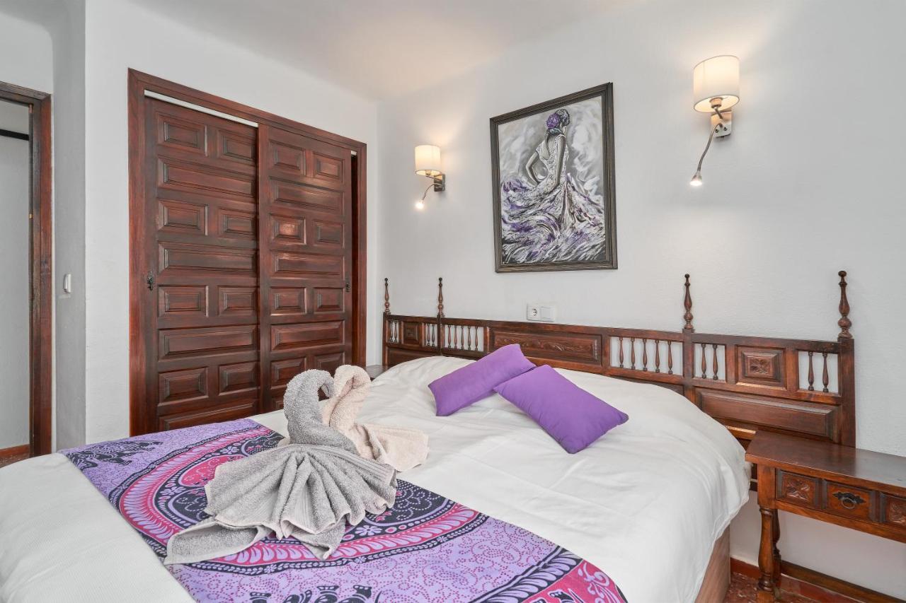 Apartment In Алгаробо-Коста Екстериор снимка